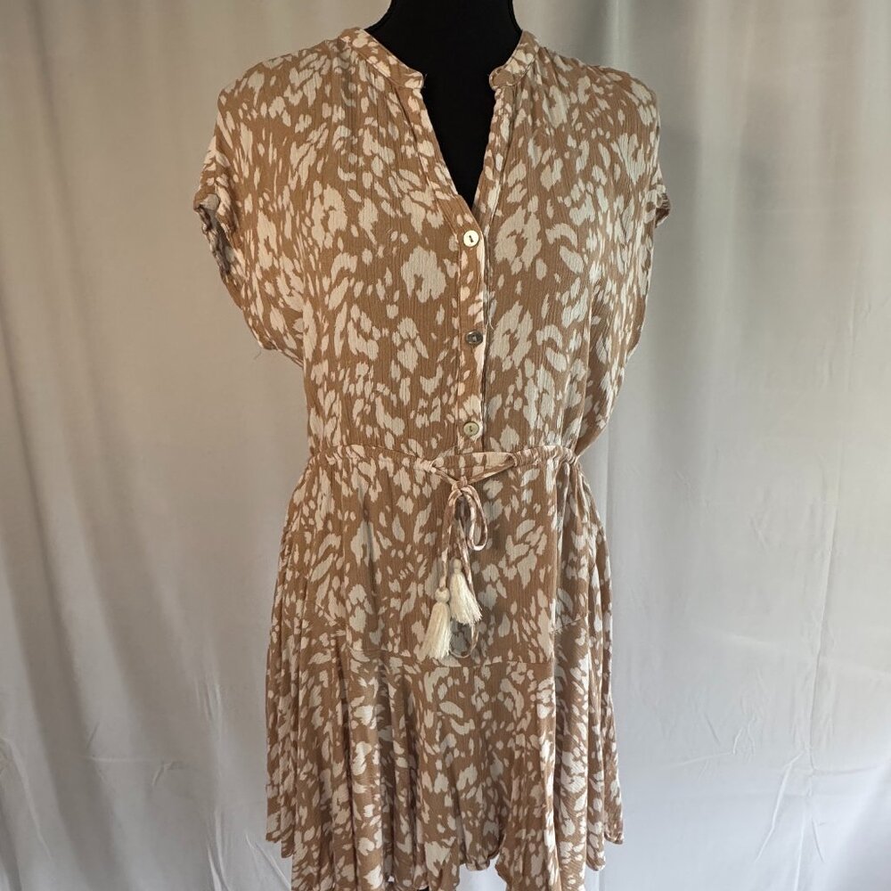 Aakaa Tan and Cream Chetah pattern summer dress super cute - XS - 343